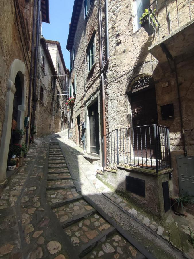 Apartamento Il Rifugio Dell' Artista Todi Exterior foto