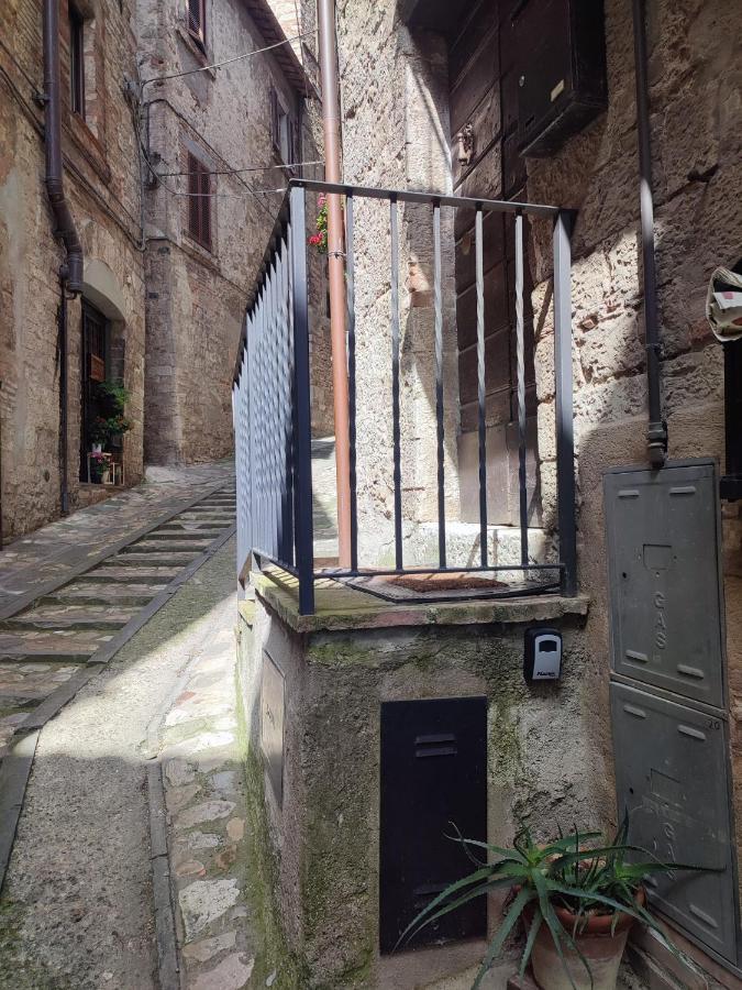 Apartamento Il Rifugio Dell' Artista Todi Exterior foto