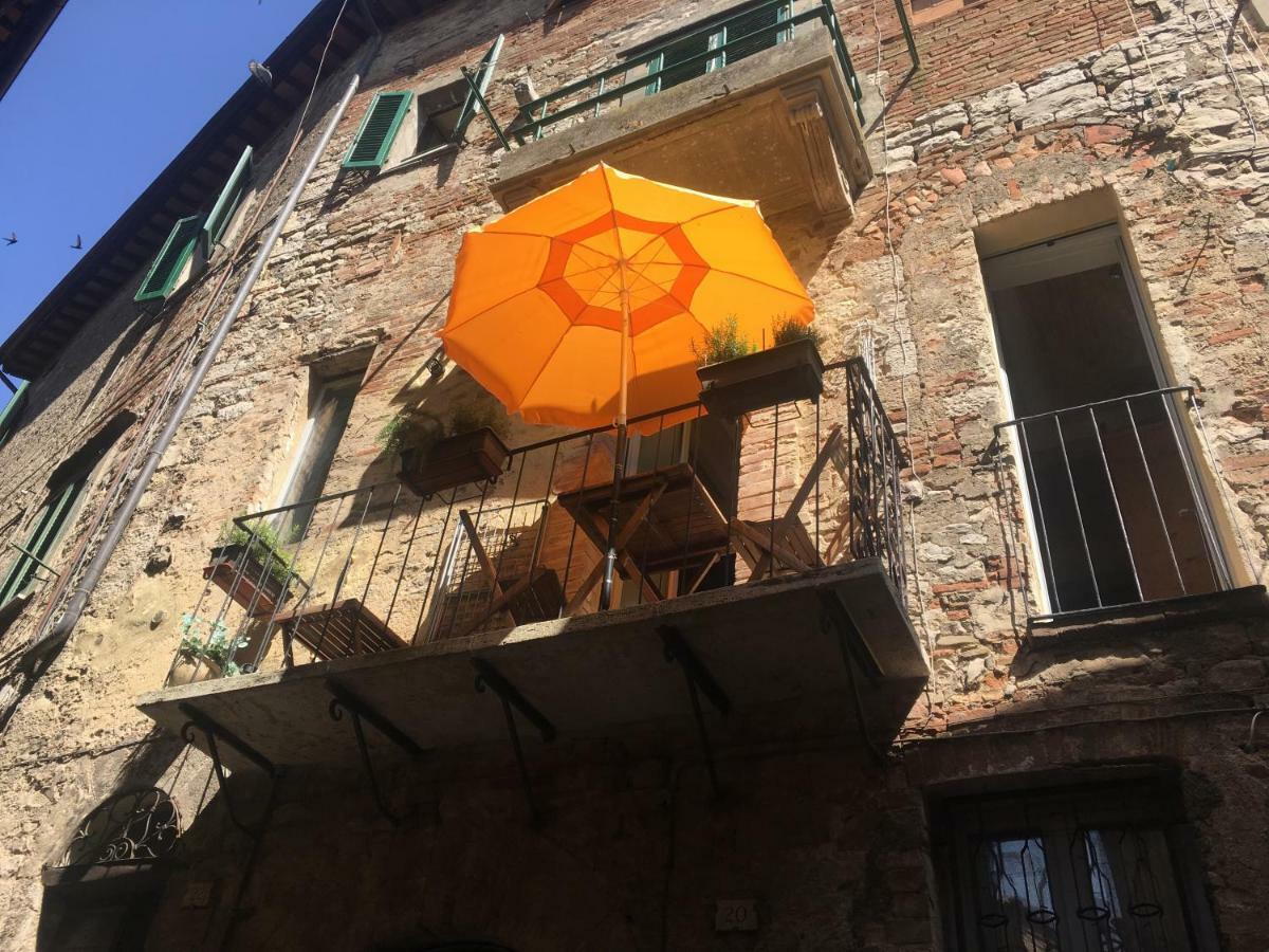 Apartamento Il Rifugio Dell' Artista Todi Exterior foto